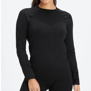Fabletics Sync Seamless Long Sleeve Top in Black